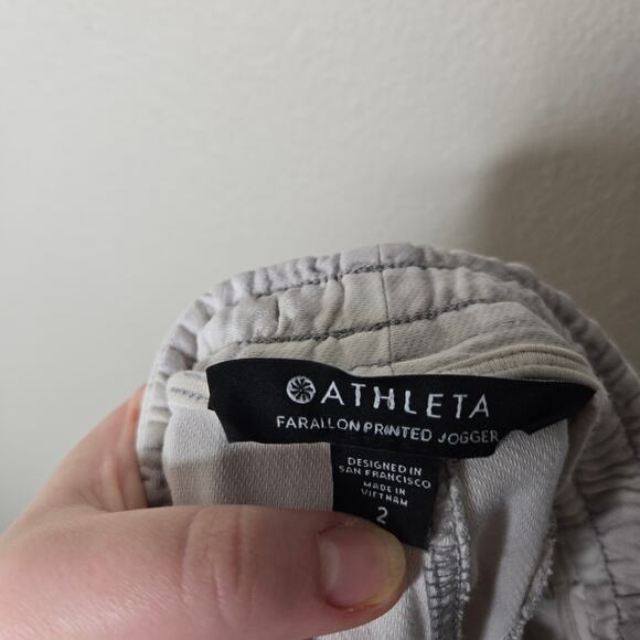 ATHLETA Printed Farallon Joggers Size 2 - Picture 3 of 8
